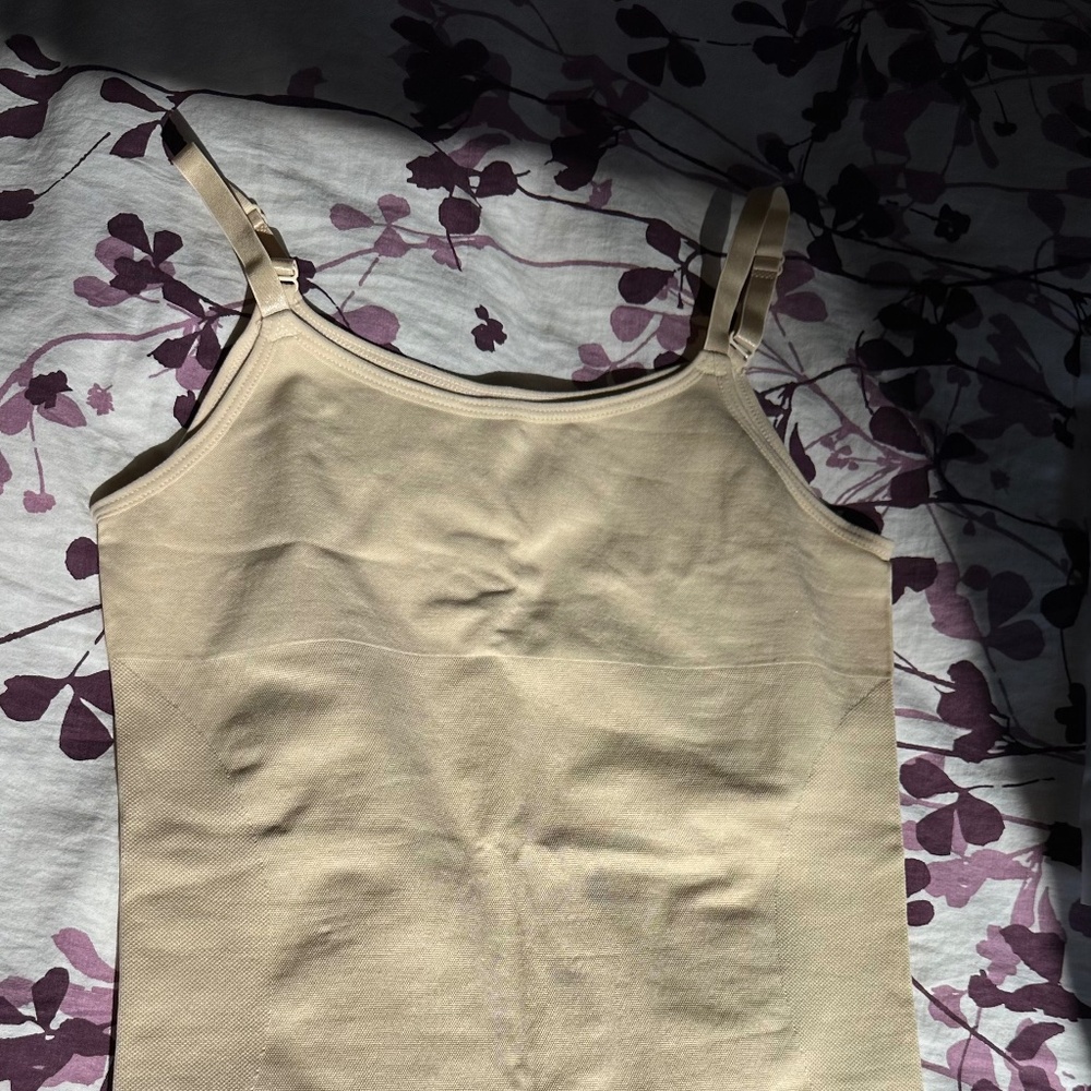 NWOT Shapermint Nude Scoop Neck Cami LARGE